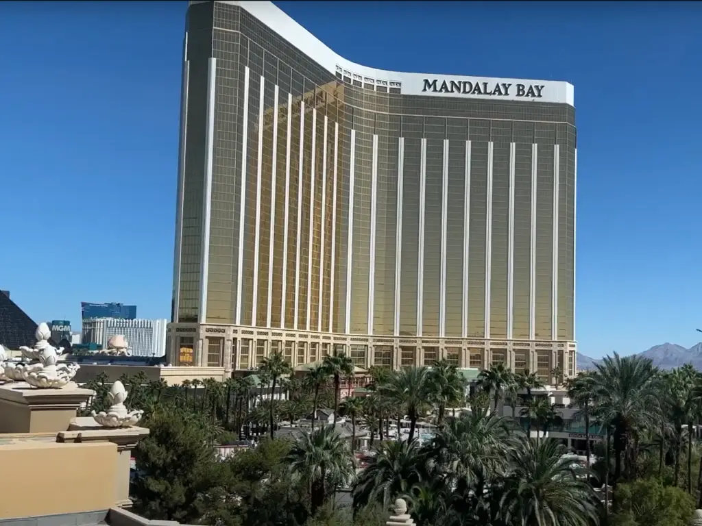 mandalay bay convention center parking