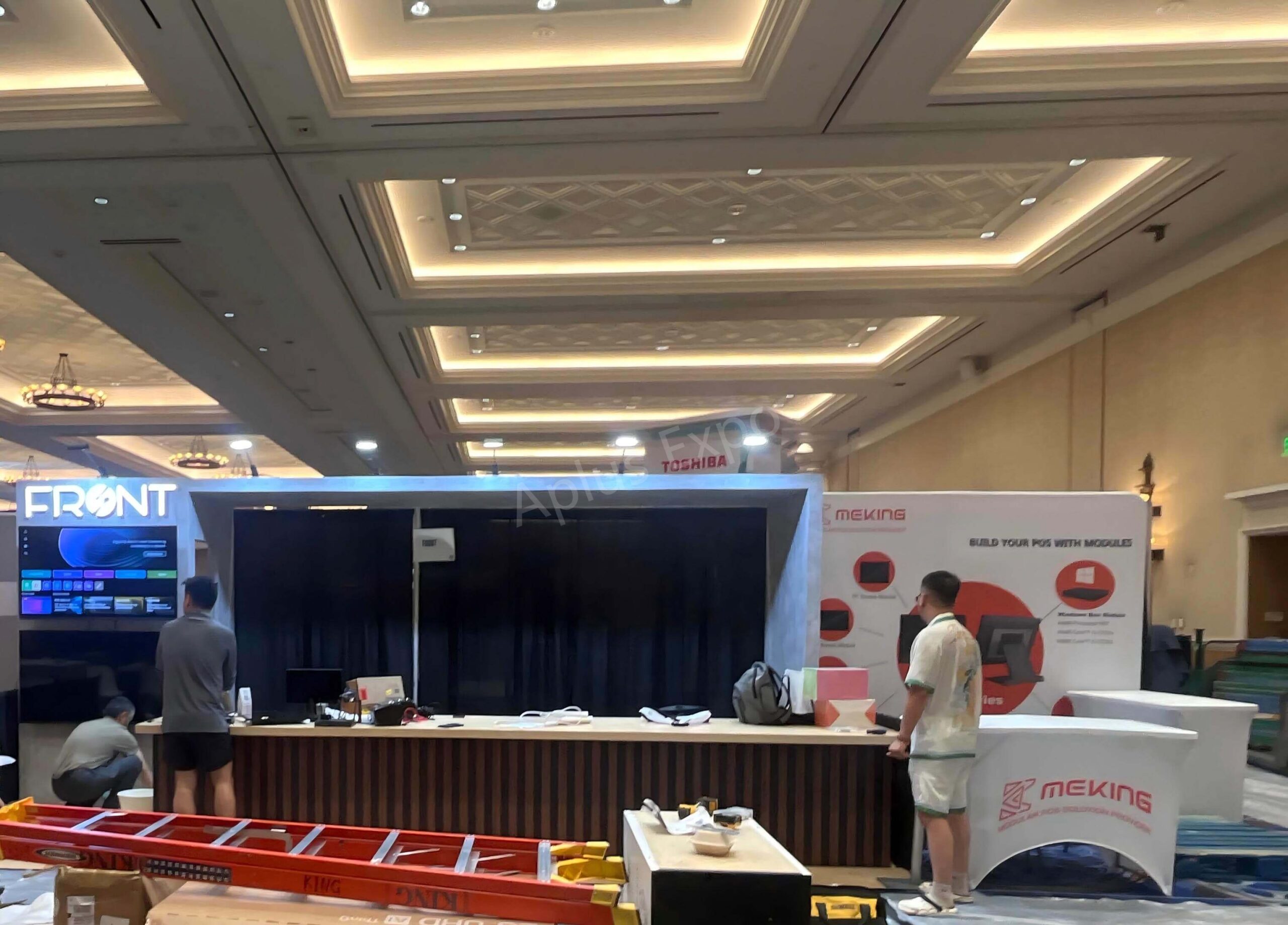 FRONT RSPA 10x20 RetailNOW 2025 Messestand 1 skaliert